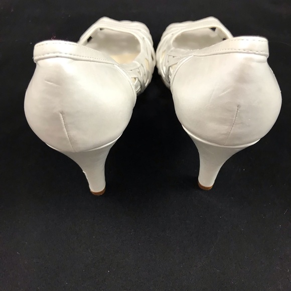 Impo white heels - Picture 3 of 8